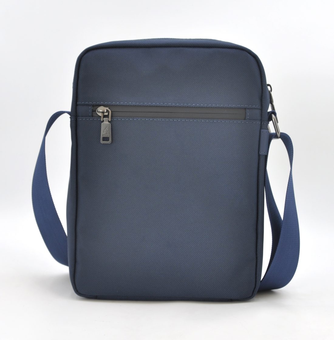 O-Cross Lightweight Travel Bag - Image 7